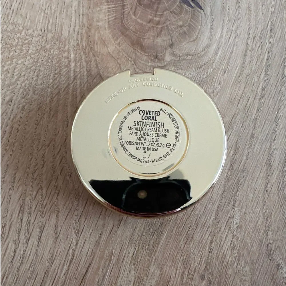 Mac Cosmetics - Skinfinish Metallic Cream Blush in Coveted Coral